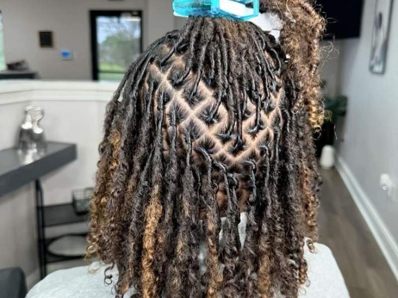 How-to-Choose-the-Best-Parting-Pattern-for-Locs-