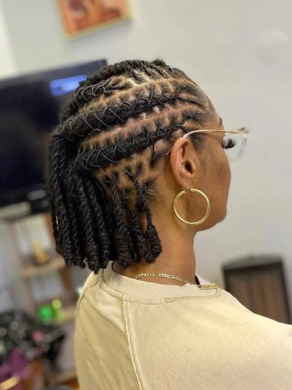 Side-Swept-Wedding-Loc-Hairstyles-for-Brides