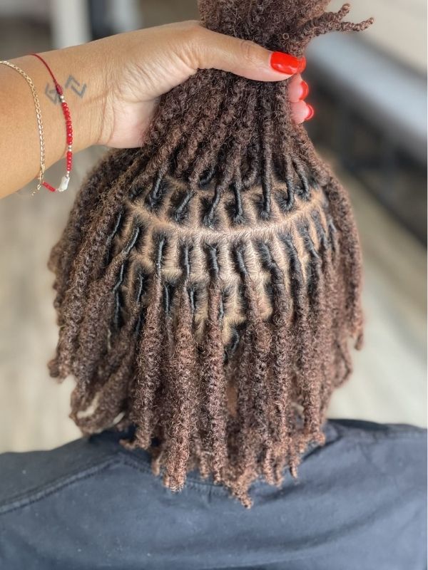 An-image-showing-a-woman-on-locs